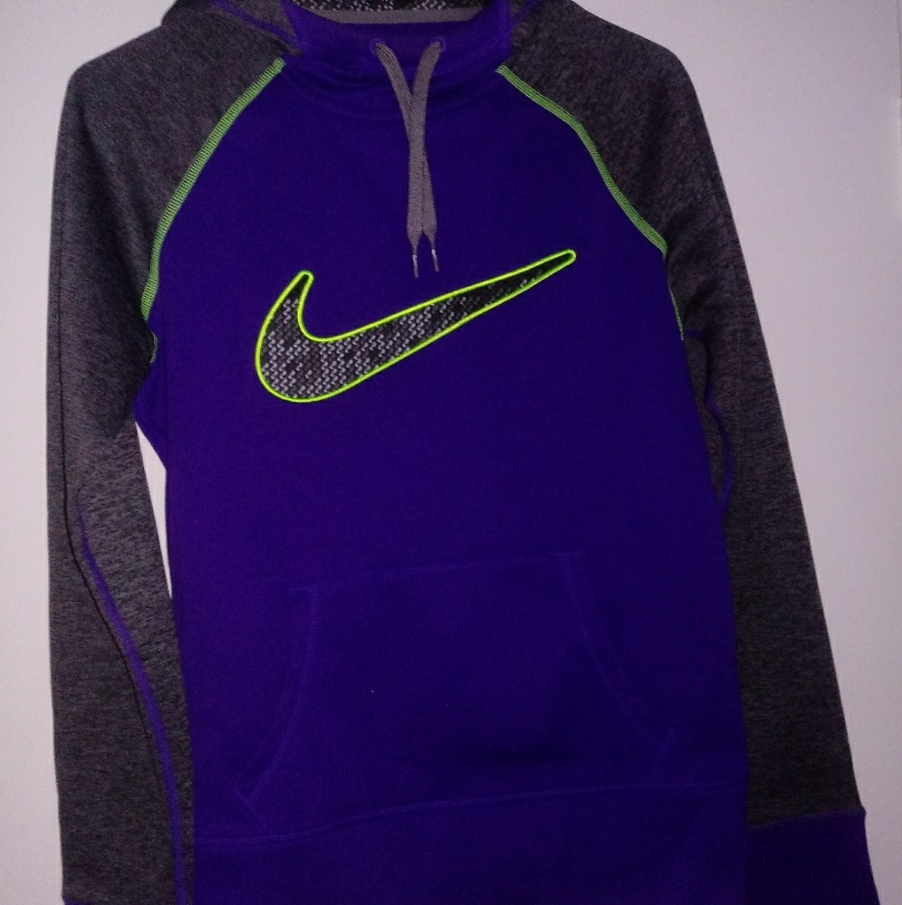 Nike Therma-Fit Hoodie